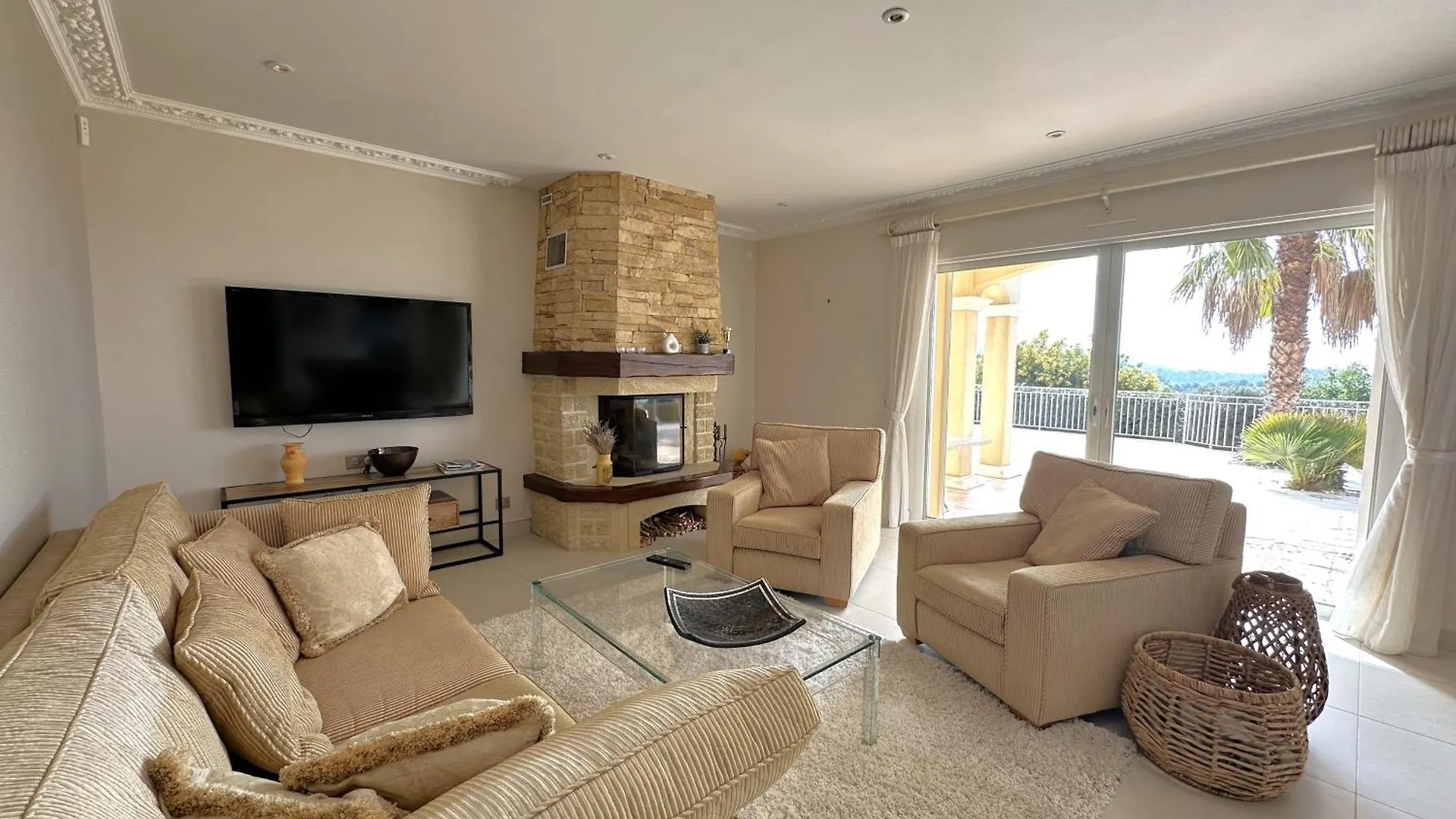 Villa Joya Climatisee Pour 8 Personnes Avec Piscine Et Vue Mer A La Londe-Les-Maures